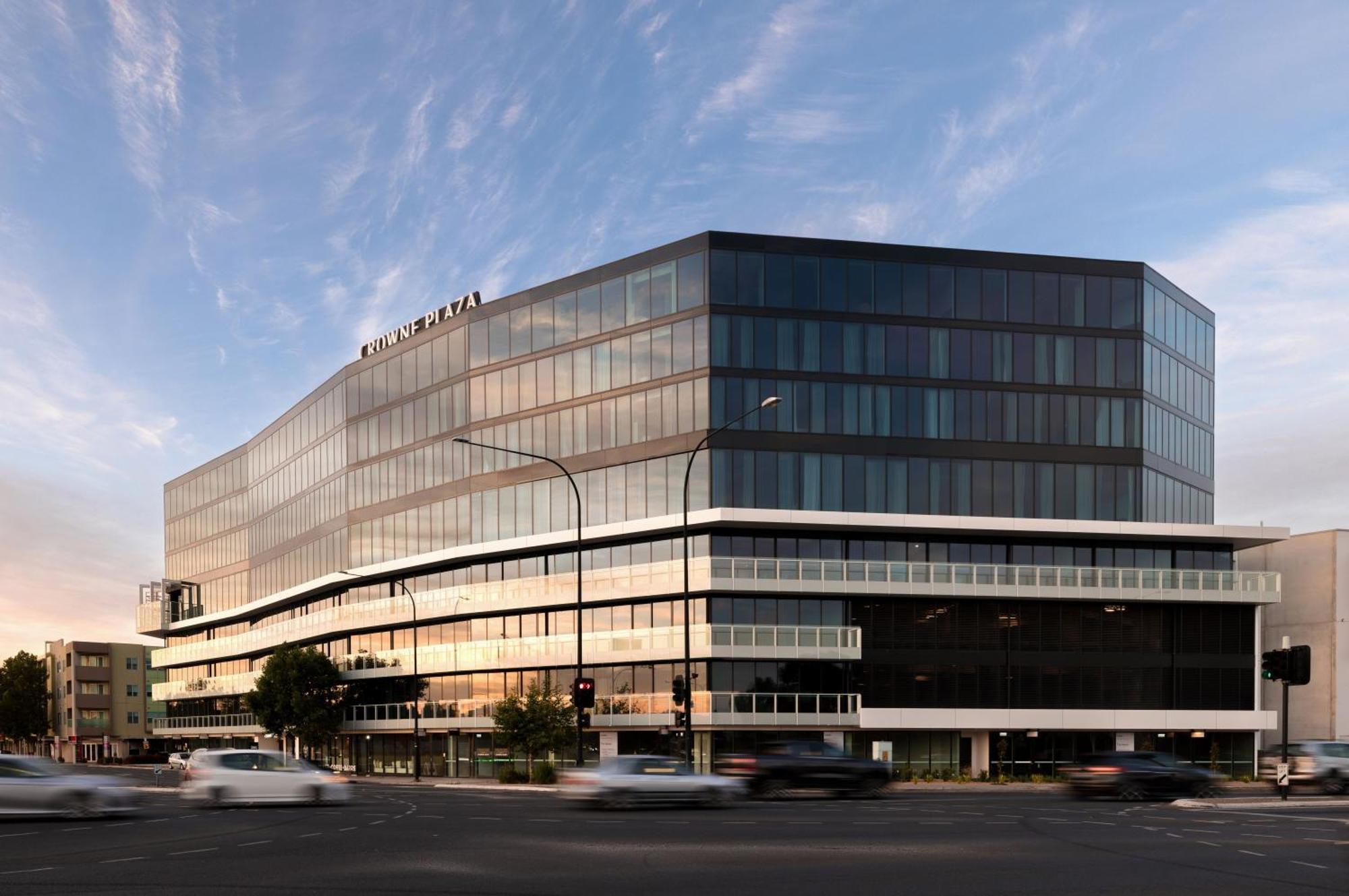 Crowne Plaza Adelaide Mawson Lakes By Ihg Екстериор снимка