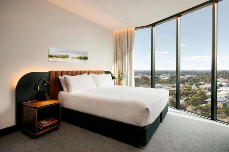 Crowne Plaza Adelaide Mawson Lakes By Ihg Екстериор снимка