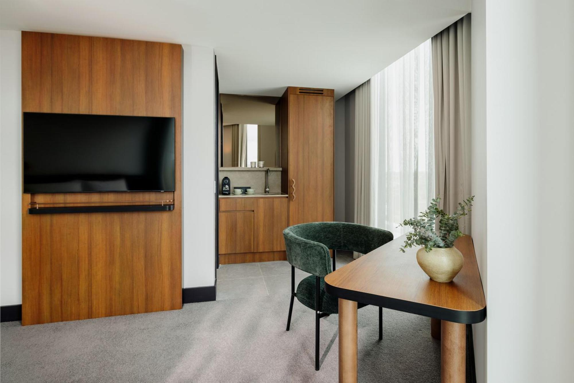 Crowne Plaza Adelaide Mawson Lakes By Ihg Екстериор снимка